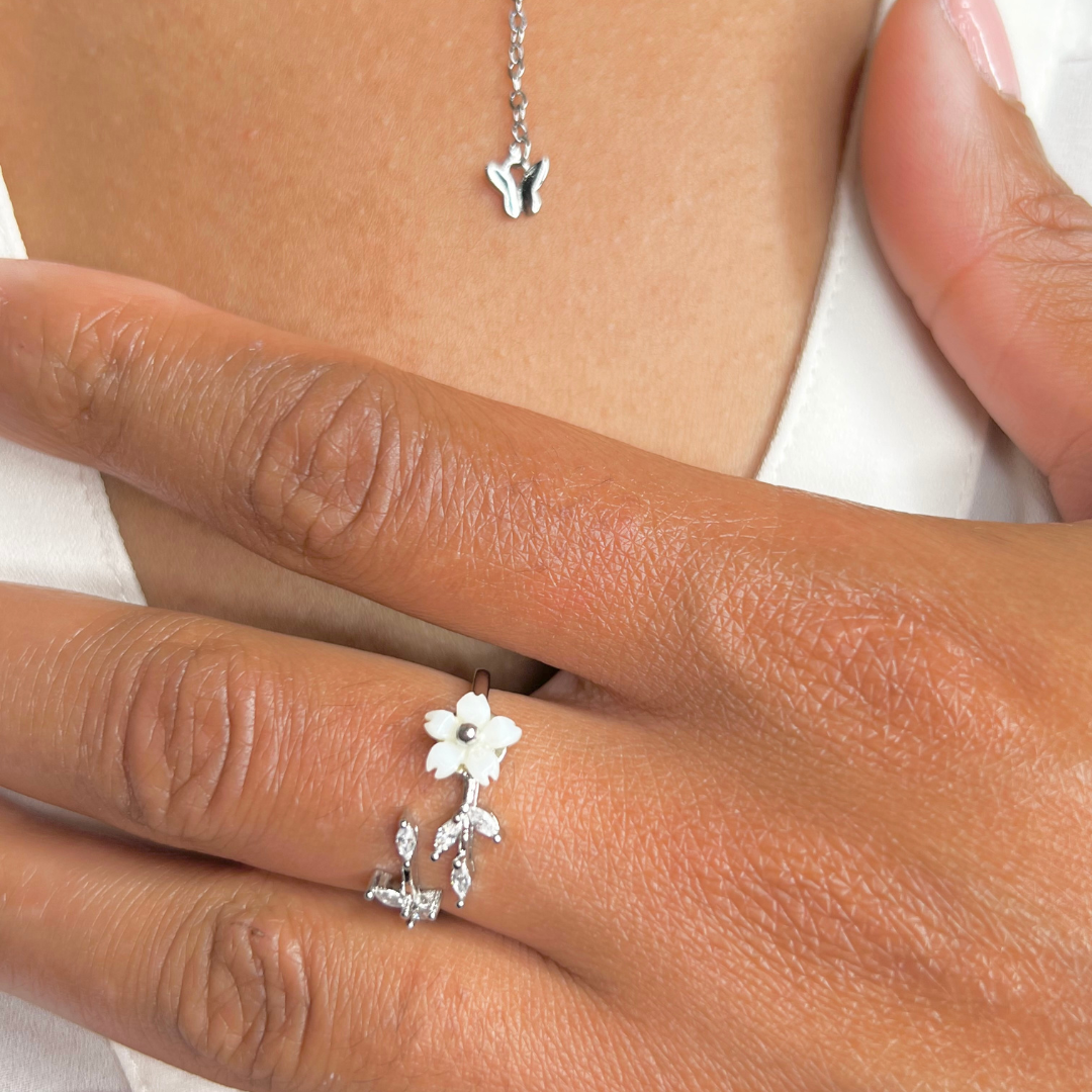 White Flower Adjustable Ring