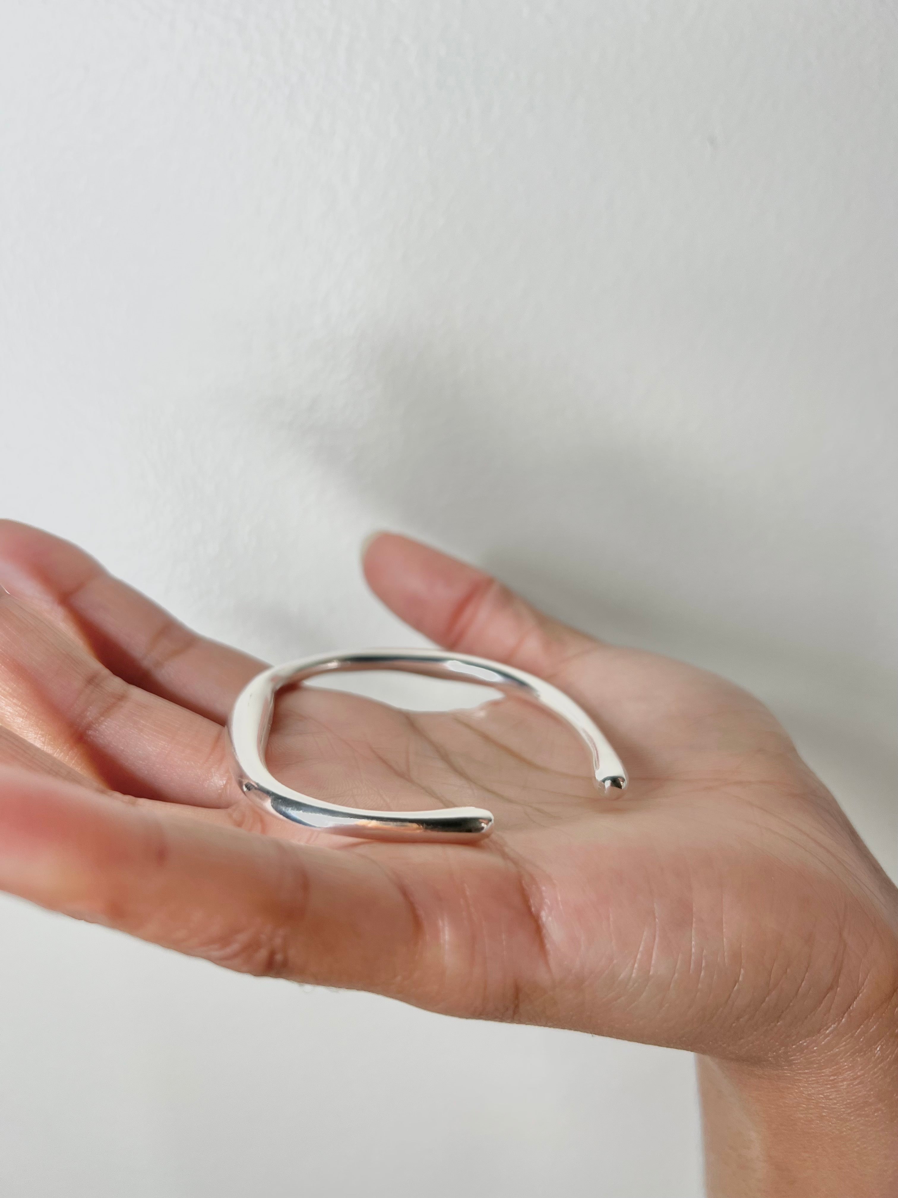 Wishbone Bangle